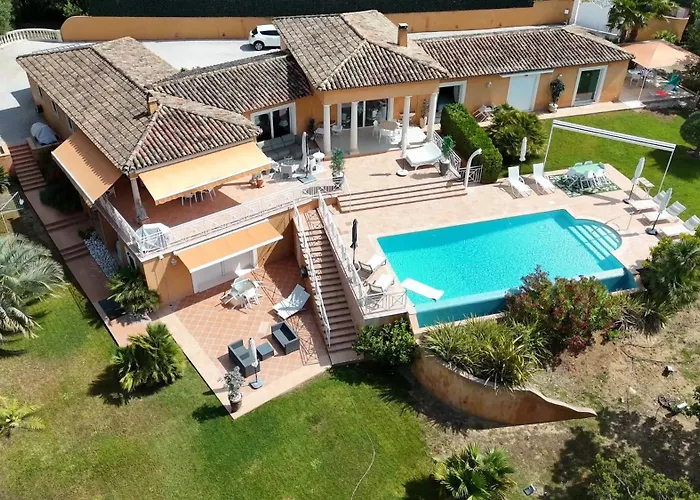 Hotel La Tarentane Grimaud