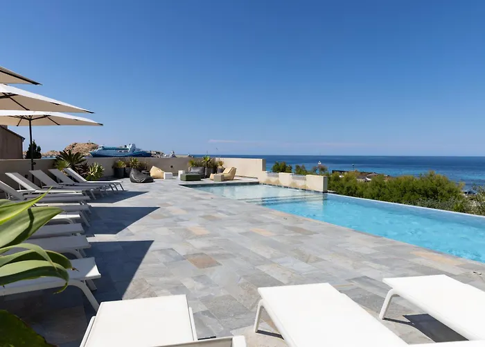 Residence Saletta Mare LʼÎle-Rousse