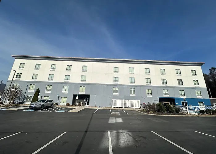 Holiday Inn Express & Suites Caryville By Ihg