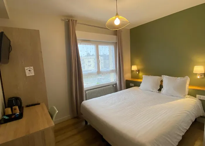 Hotel De Bretagne Fougères