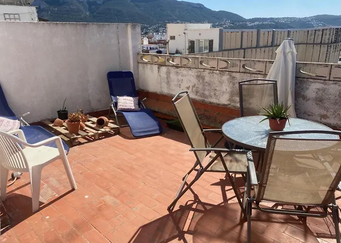 Double Room In Shared Apartment - Private Space In Denia Centre
