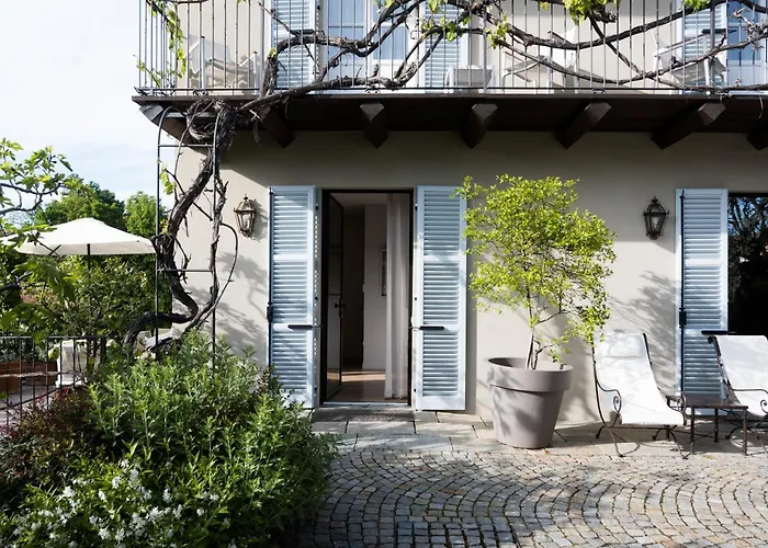 Corte Gondina Boutique Hotel La Morra