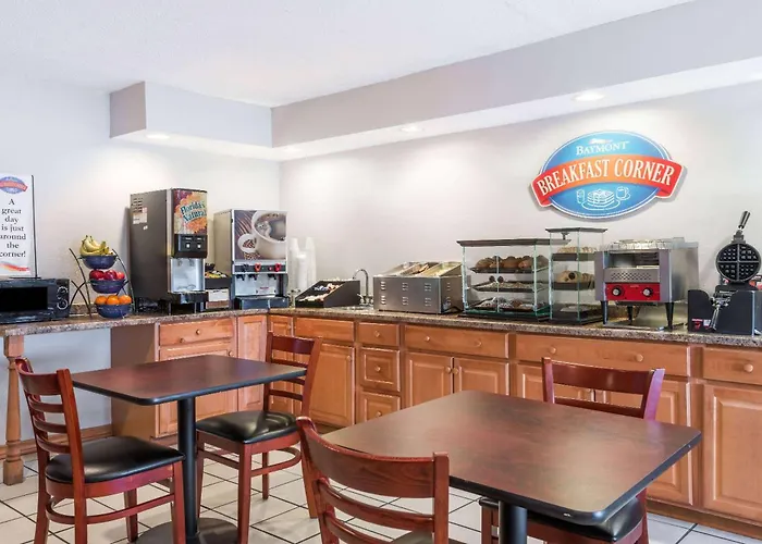 Baymont By Wyndham Cambridge