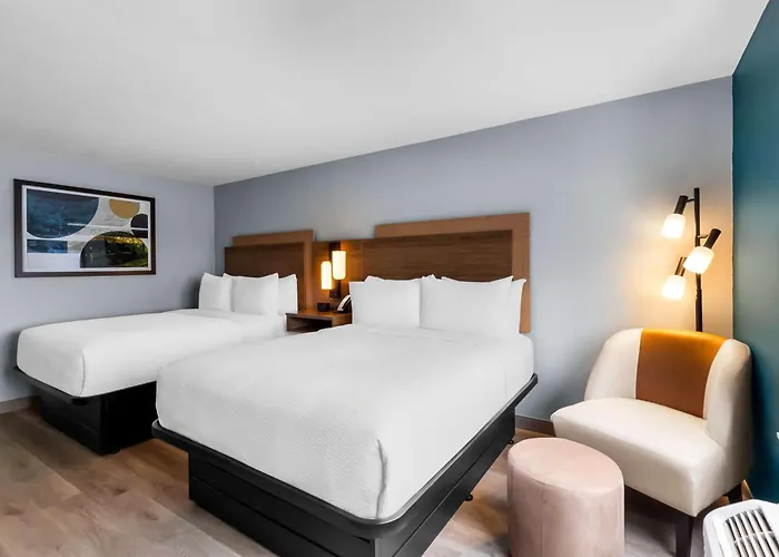 Best Western Plus Fenton