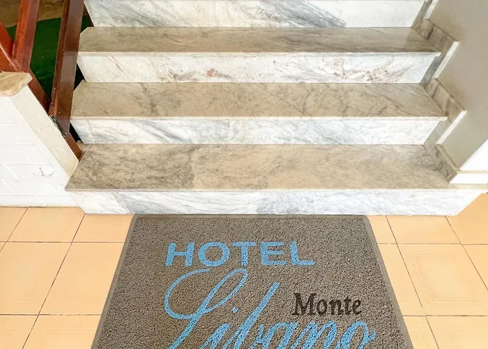 Hotel Monte Líbano Laguna