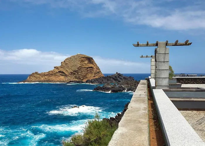 Perola Views Inn By Homie Porto Moniz