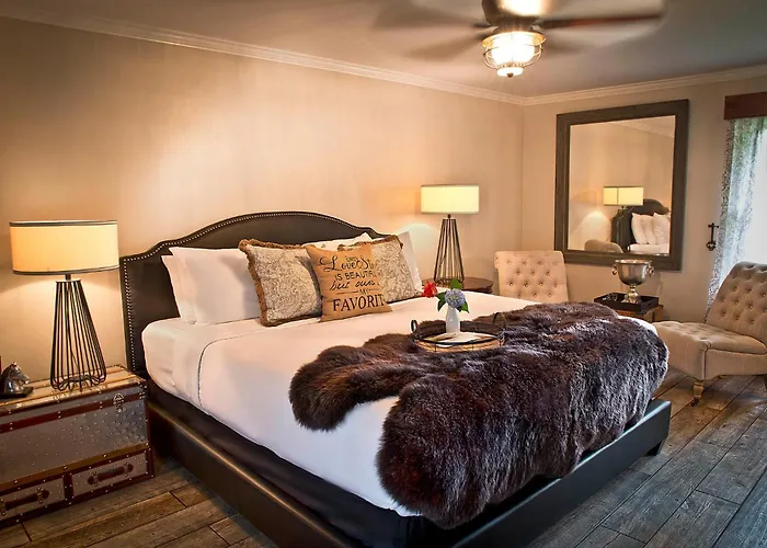 Maxwell Mansion Hotel