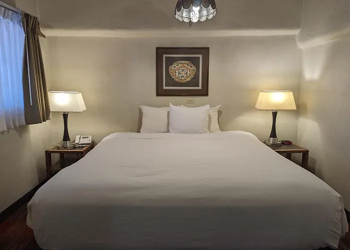 Sagebrush Inn & Suites Taos
