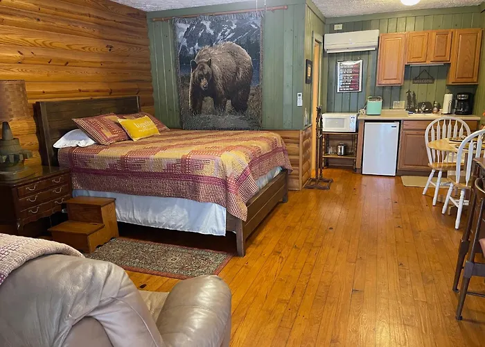 Mountain Aire Cottages, Inn & Glamping Clayton