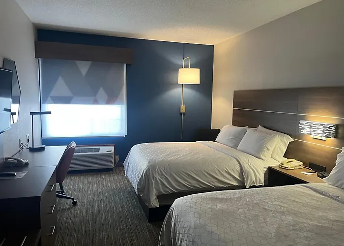 Holiday Inn Express Henderson By Ihg