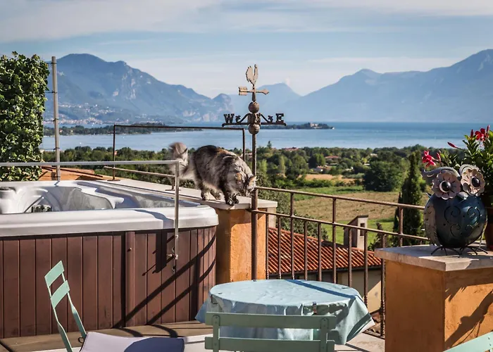 Antico Borgo B&B con SPA - Adults Only Manerba del Garda