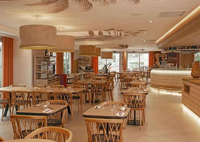 Golden Tulip Sophia Antipolis - Hotel & Spa Valbonne