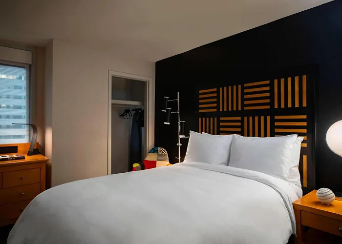 Renaissance Des Moines Savery Hotel