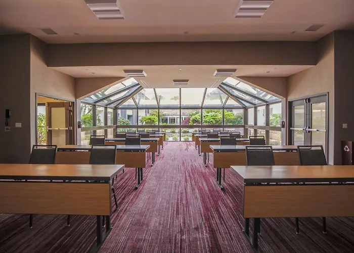 Courtyard By Marriott Lincroft Red Bank Hotel