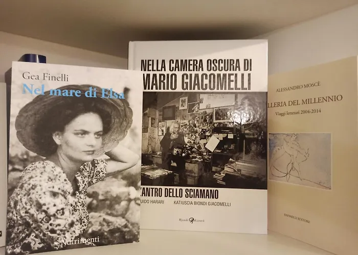 Palazzo Boscareto - suites di charme in centro storico - garage moto, box bici
