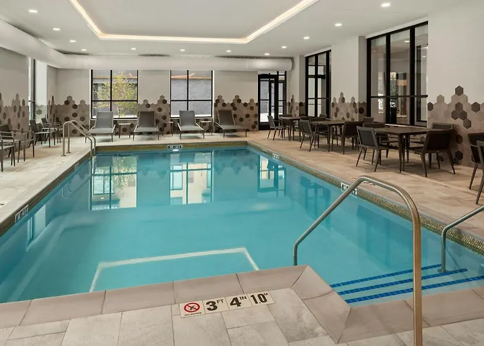 Courtyard By Marriott St Paul Downtown Hotel Saint Paul