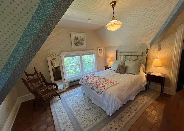 Bayfield Hotels