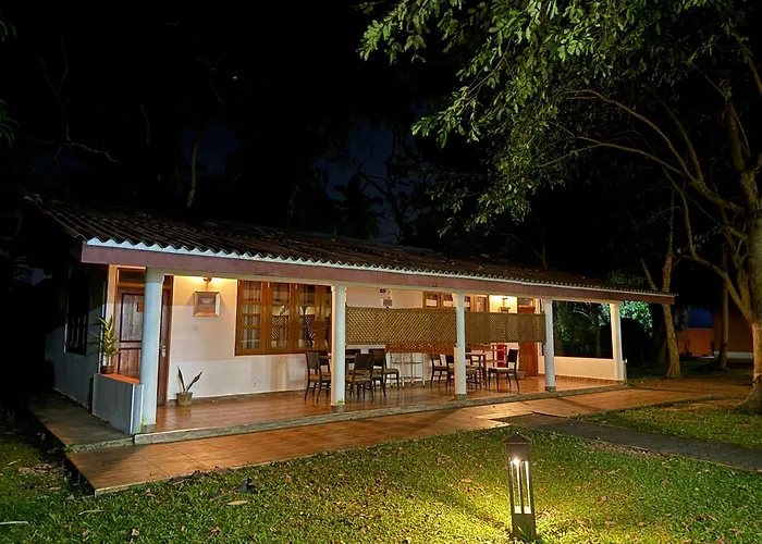 Hotel 4 U Saliya Garden Anuradhapura