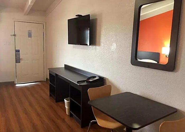 Motel 6-Waco, Tx
