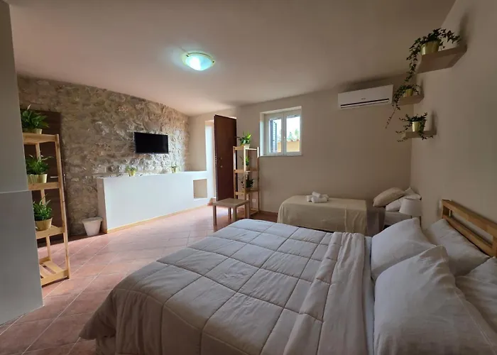 Villa Regina - Sperlonga Vertice Rooms Fondi