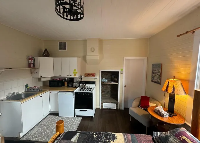 Holiday Lodge Cabins Banff