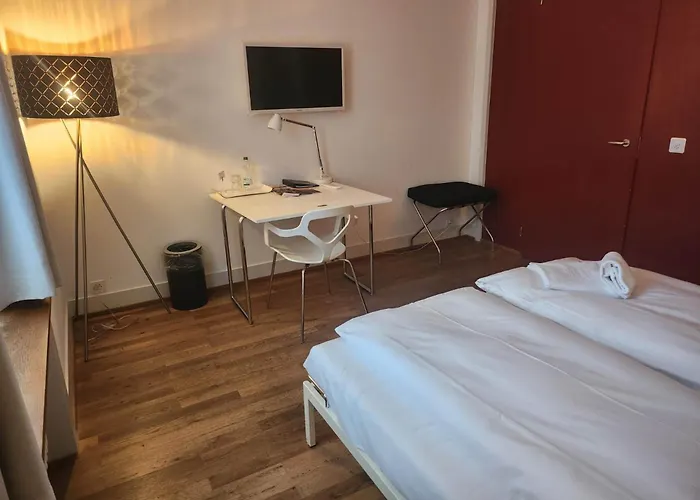 Hotel Im Schlosspark Binningen