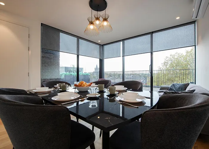 12A, Luxury & Unique, Cinema, Terrace, Stunning View, Central Location!