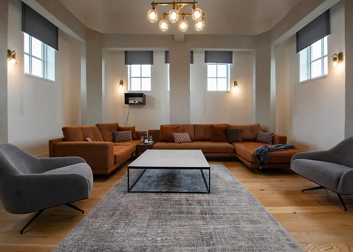 12A, Luxury & Unique, Cinema, Terrace, Stunning View, Central Location!