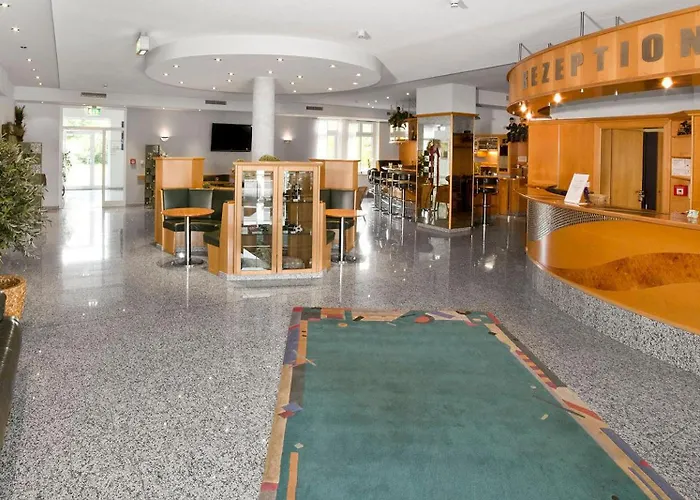 Fairway Hotel
