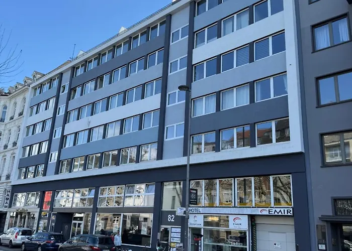 Hotel Garni Emir Colonia