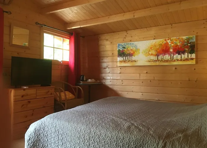 Bed and Breakfast Mas de la Pinède ex-Les Arbousiers à Bollène