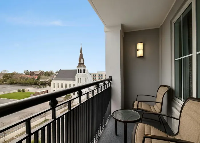 Courtyard By Marriott Charleston Historic District Hotel