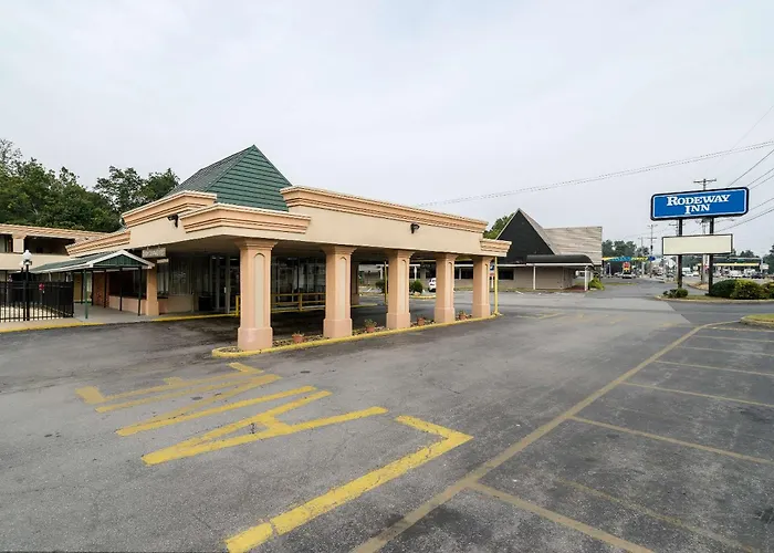 Rodeway Inn University