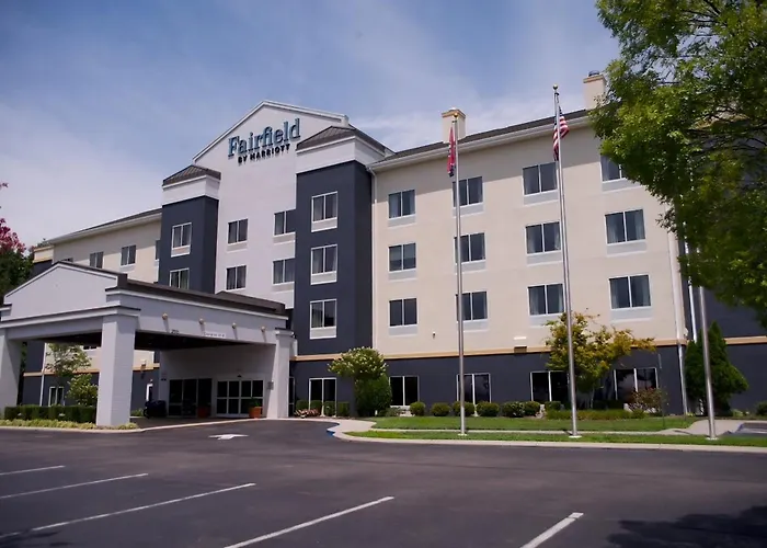 Fairfield Inn And Suites Cleveland