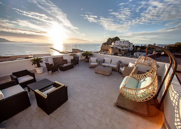 Naro Suites And Rooms