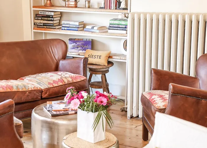 Boutique Hôtel La Féline Blanche