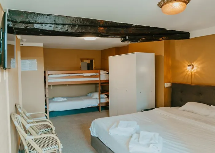 Hotel Cavalier Brujas
