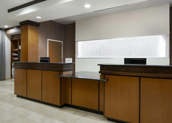 Fairfield Inn & Suites Louisville East