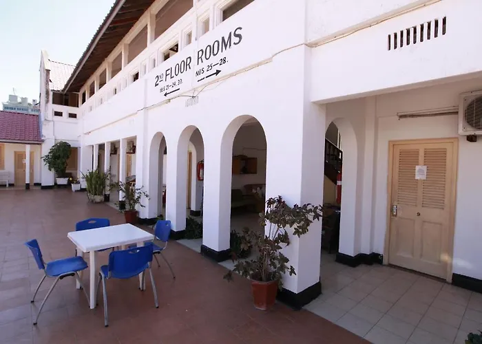 New Palm Tree Hotel