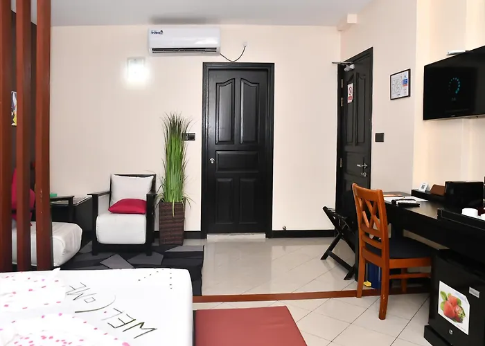 The Beehive Hotel Male