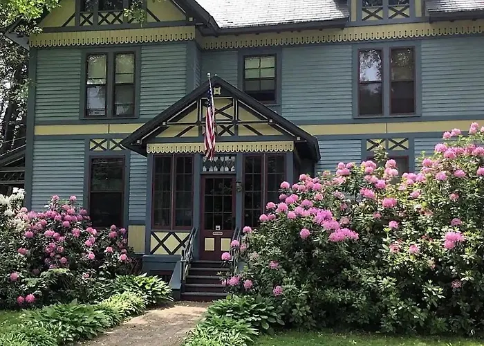 Amherst Inn