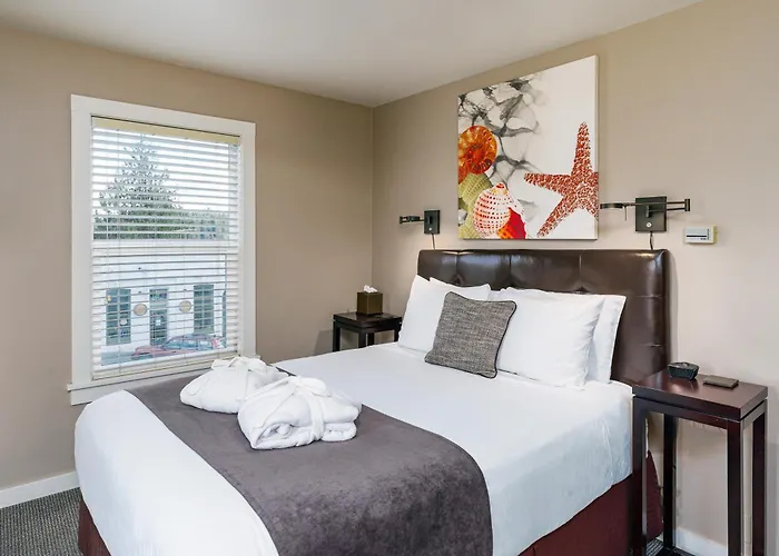 Bird Rock Hotel Friday Harbor