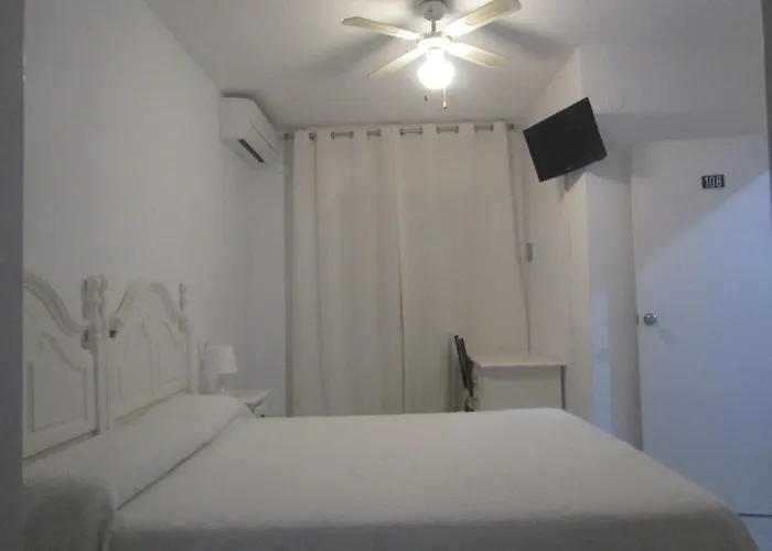 Hostal Andalucia Almuñécar
