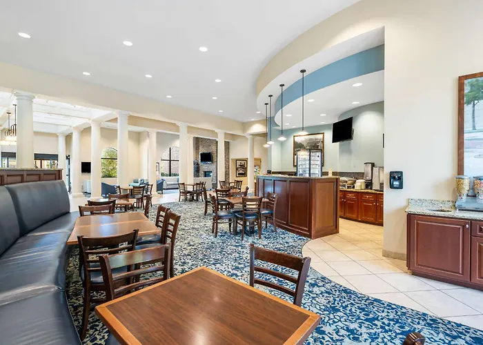 Best Western Plus Westgate Inn And Suites Leland