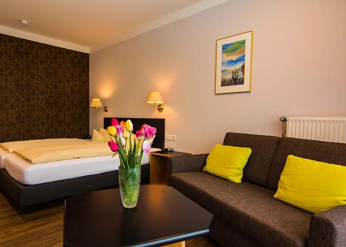 Garni Hotel&Ferienwohnungen Seeschlößchen Waldeck 