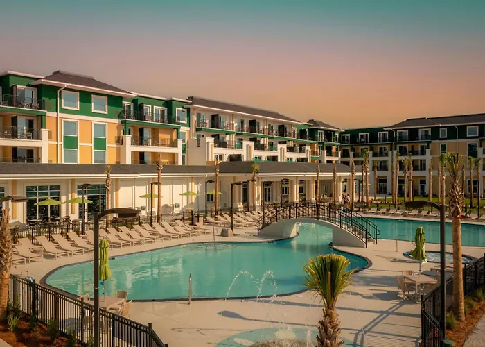 Courtyard By Marriott Jekyll Island Hotel