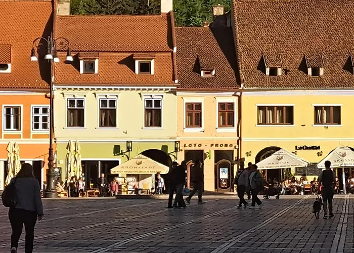 4 Rooms Piata Sfatului Braşov