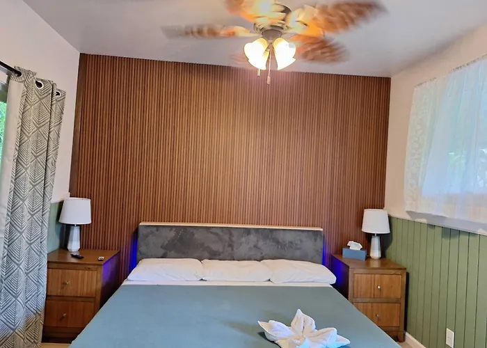 Wild Ginger Hotel Hilo