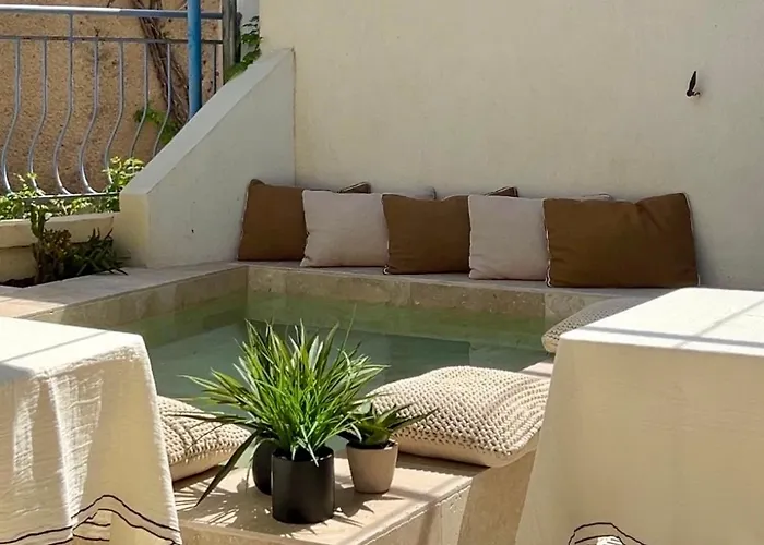 Escale Au Soleil Hôtel et Appart Saint Aygulf