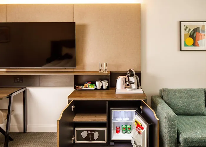 Holiday Inn Milton Keynes Central By Ihg